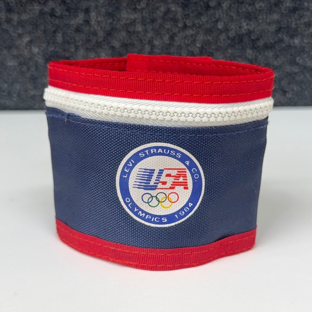 Vintage‎ Levi Strauss 1984 Olympics USA Wrist Wallet Navy Red Zippered Pouch
